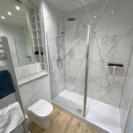 The Penthouse Of Opulence Centre Apartment Birmingham