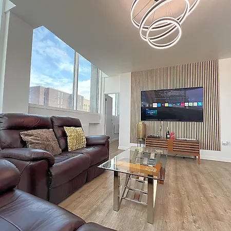 The Penthouse Of Opulence Centre